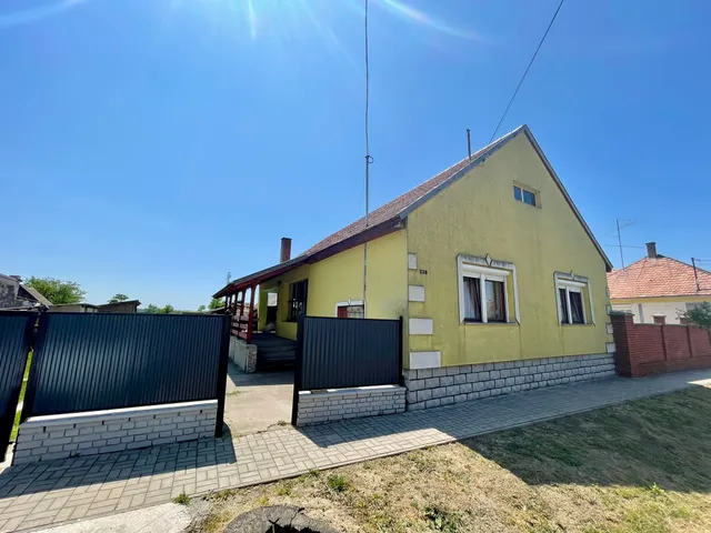 Eladó ház Dombóvár 90 nm
