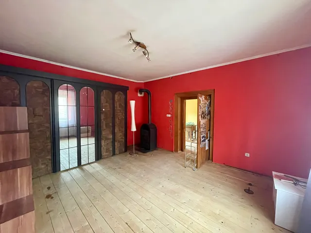 Eladó ház Hőgyész 80 nm