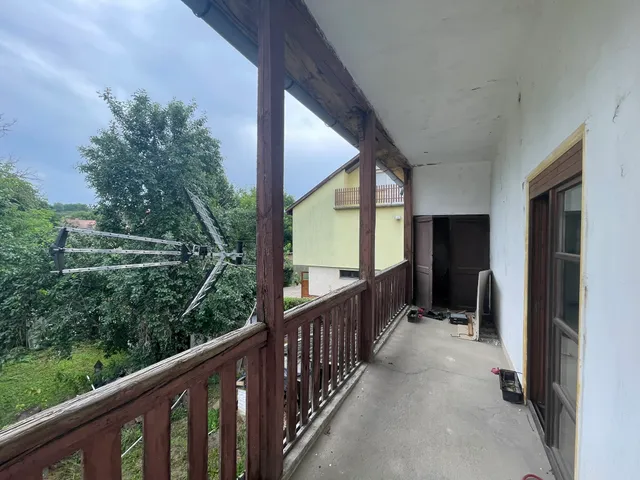 Eladó ház Hőgyész, Arany János utca 80 nm