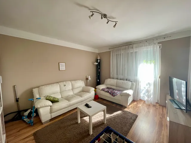 Eladó lakás Dombóvár, Zöldfa utca 52 nm