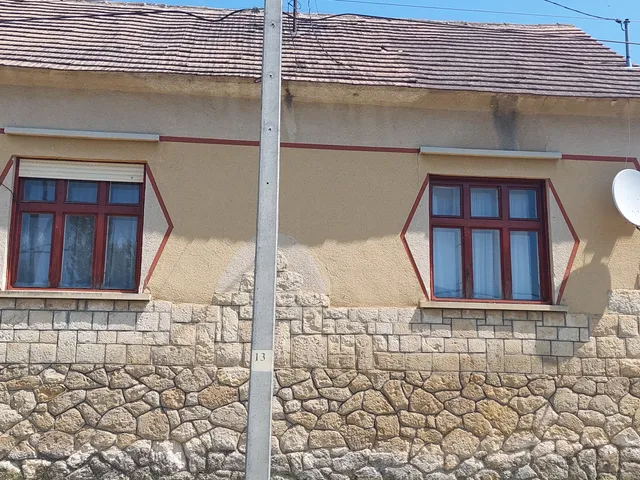 Eladó ház Kisvaszar 120 nm