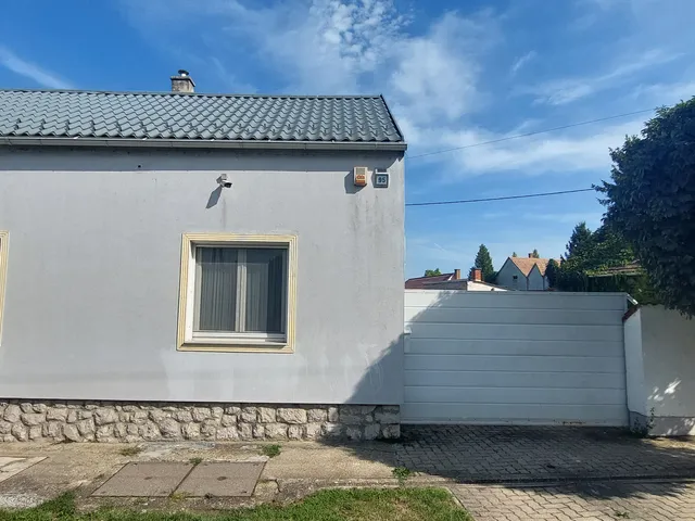 Eladó ház Dombóvár 81 nm