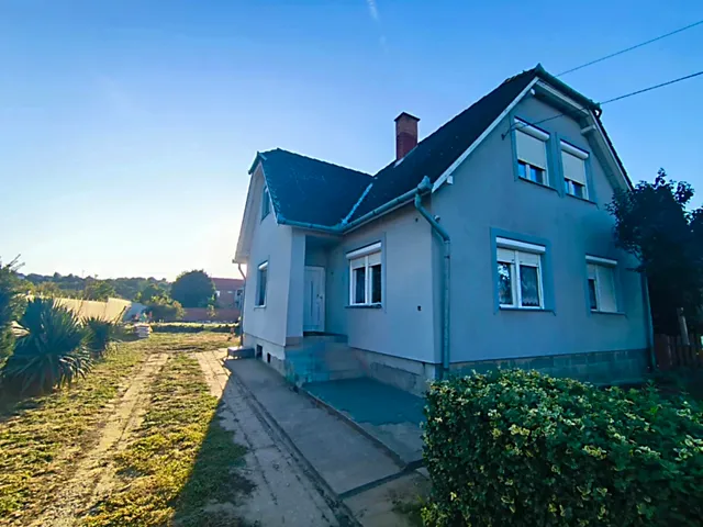 Eladó ház Dombóvár 93 nm