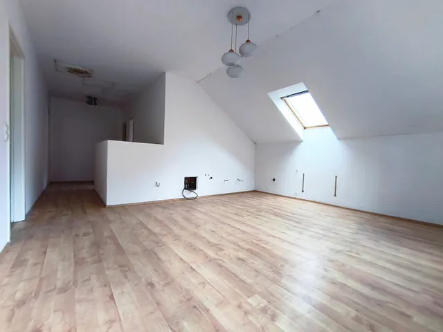 Eladó ház Dombóvár 142 nm