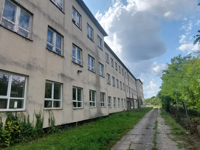 Eladó kereskedelmi és ipari ingatlan Kaposszekcső, Liget lakótelep 3000 nm