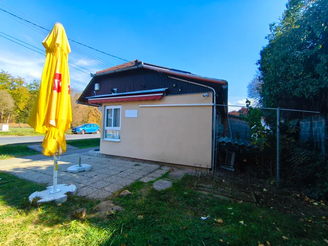 Eladó kereskedelmi és ipari ingatlan Dombóvár, Szuhajdomb, Bajcsy-Zsilinszky u. 60 nm