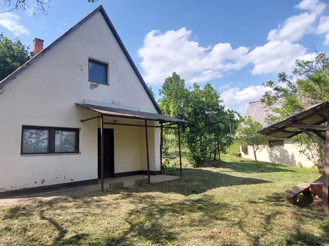 Eladó ház Varga 40 nm