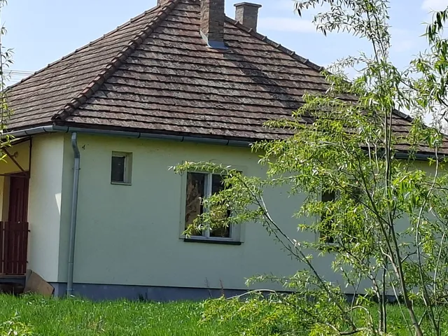 Eladó ház Szakcs 90 nm