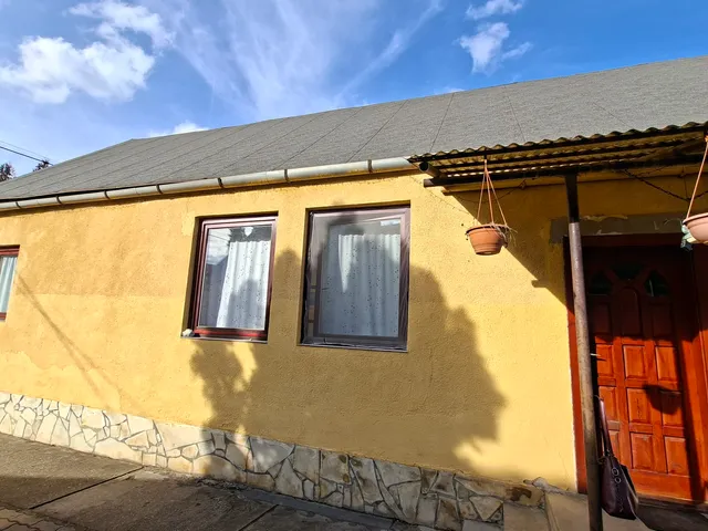 Eladó ház Dombóvár, vörösmarty 75 nm