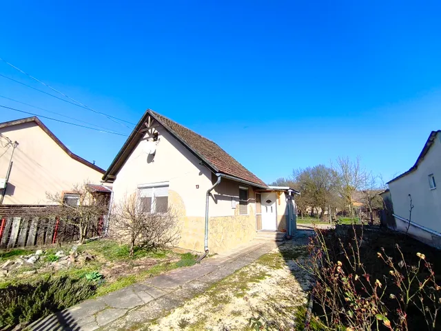 Eladó ház Dombóvár, Báthori utca 58 nm