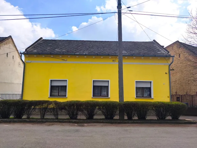 Eladó ház Dombóvár, Dombó Pál utca 60 nm
