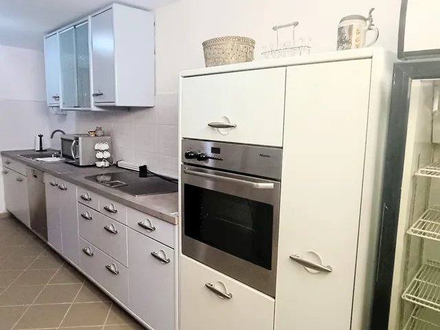 Eladó kereskedelmi és ipari ingatlan Dombóvár 100 nm