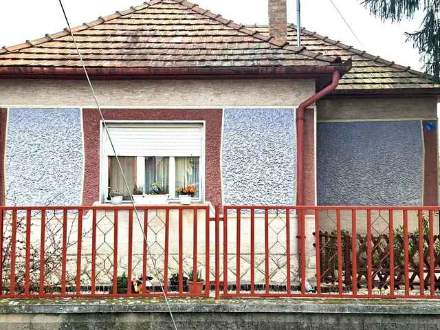 Eladó ház Dombóvár, Újdombóvár 60 nm