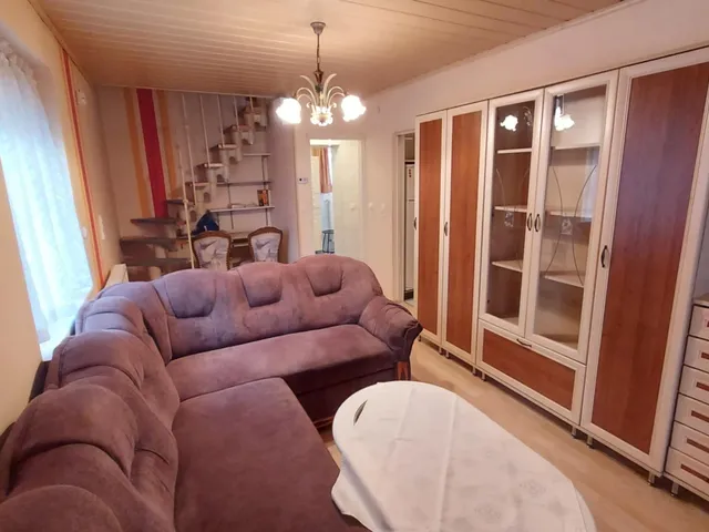 Eladó üdülő és hétvégi ház Dombóvár, Gunarasfürdő 75 nm