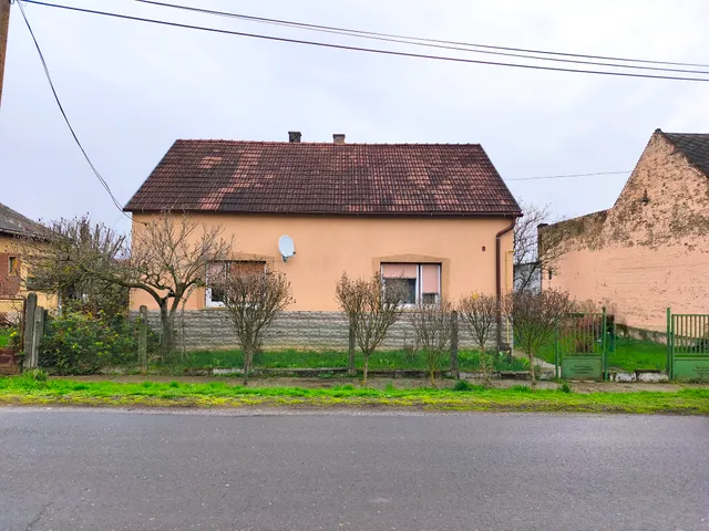 Eladó ház Dombóvár, Újdombóvár 100 nm