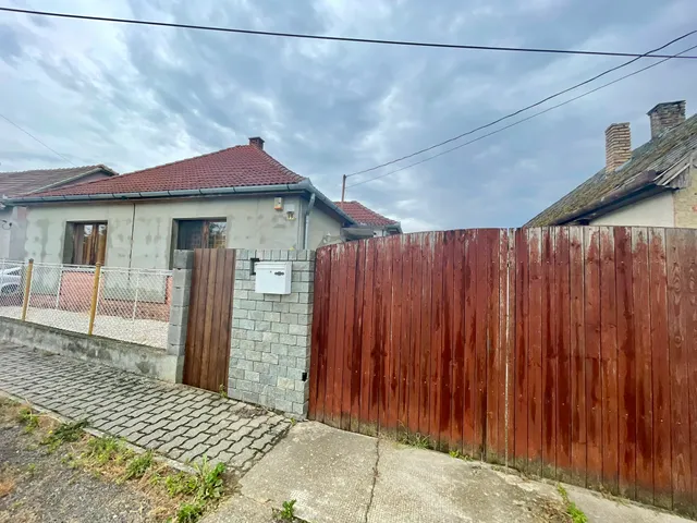 Eladó ház Kocsola 92 nm