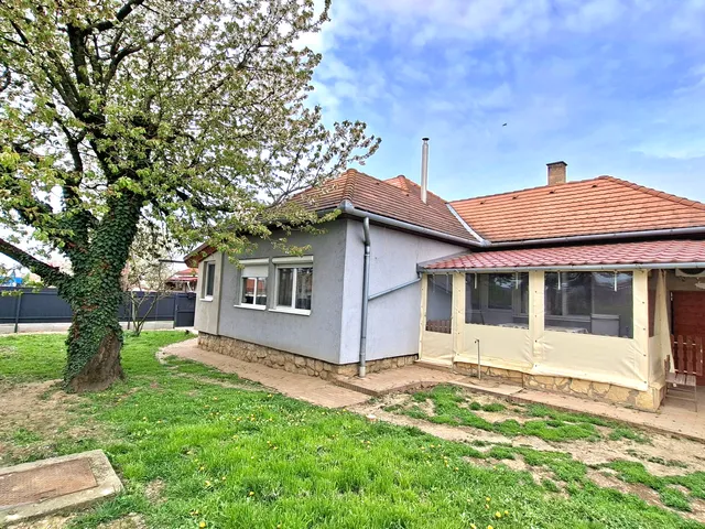 Eladó ház Dombóvár, Újdombóvár 100 nm