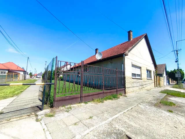 Eladó ház Dombóvár, Kertváros, Rákóczi utca 115 nm