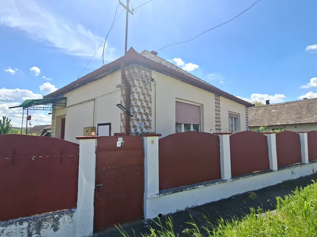 Eladó ház Szabadi 90 nm
