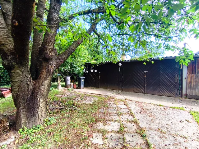 Eladó lakás Dombóvár, Szegfű utca 59 nm