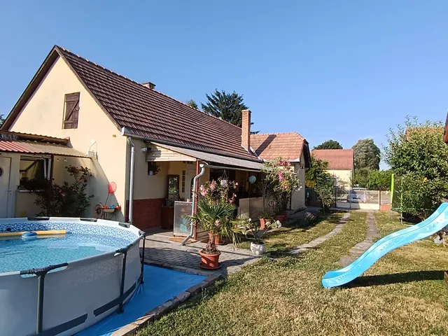 Eladó ház Dombóvár, Újdombóvár 74 nm