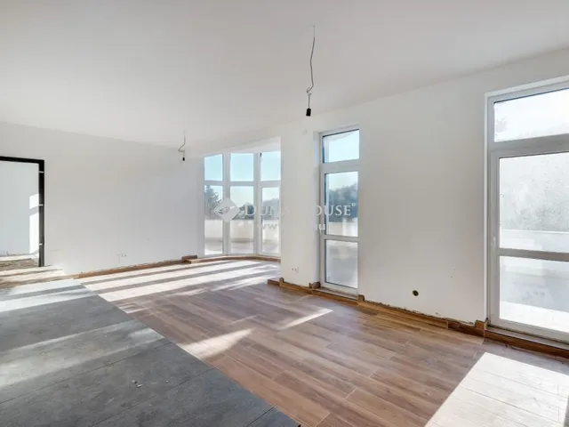 Eladó ház Budapest XII. kerület, Csillebérc 460 nm