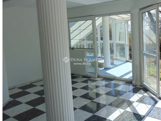 Eladó ház Budaörs 660 nm