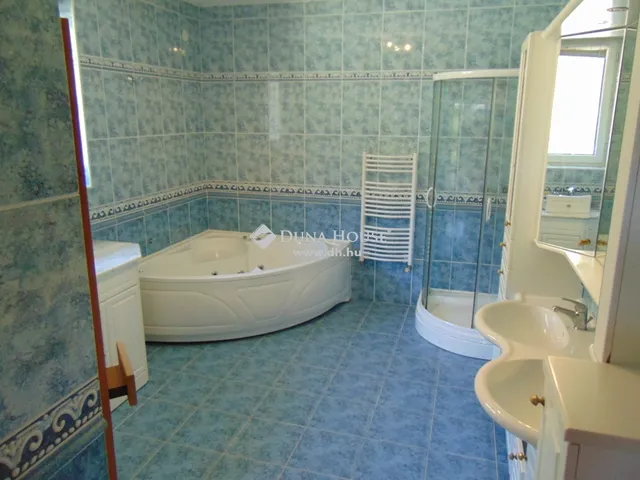 Eladó ház Budaörs 660 nm