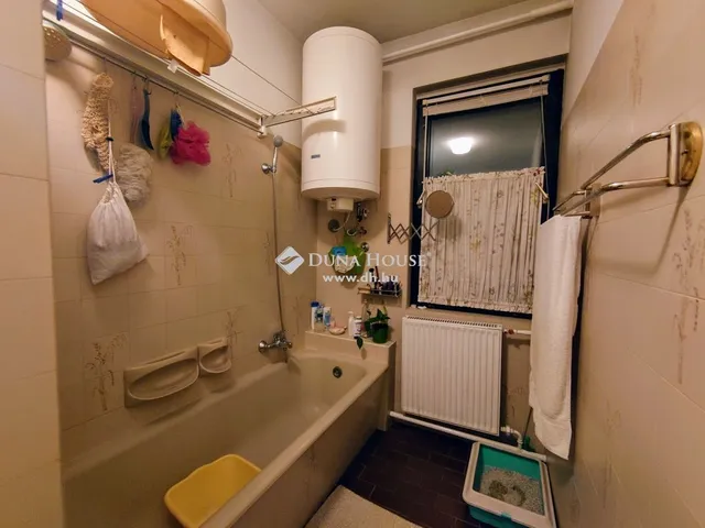 Eladó ház Budapest XVI. kerület, Rákosszentmihály 480 nm