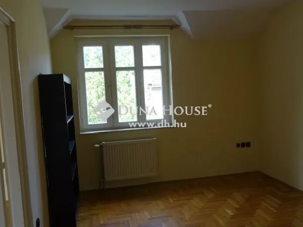 Eladó ház Budapest X. kerület 405 nm