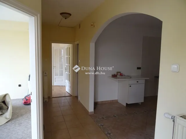 Eladó ház Budapest X. kerület 405 nm