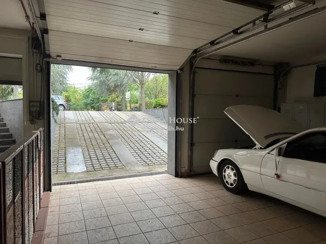 Eladó ház Budapest XVIII. kerület, Almáskert 424 nm