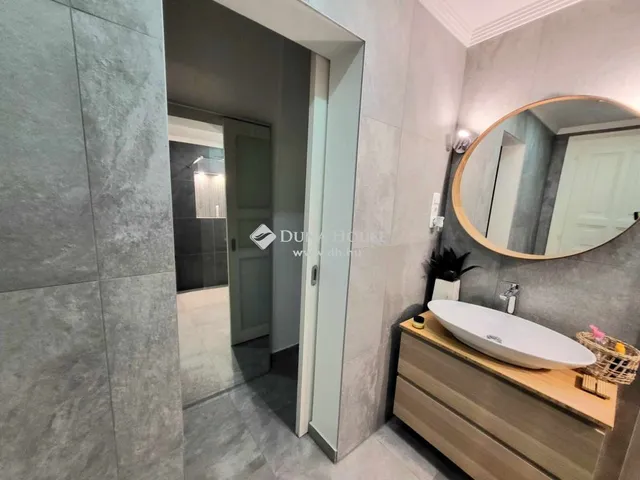 Eladó lakás Budapest VI. kerület, Diplomatanegyed 105 nm