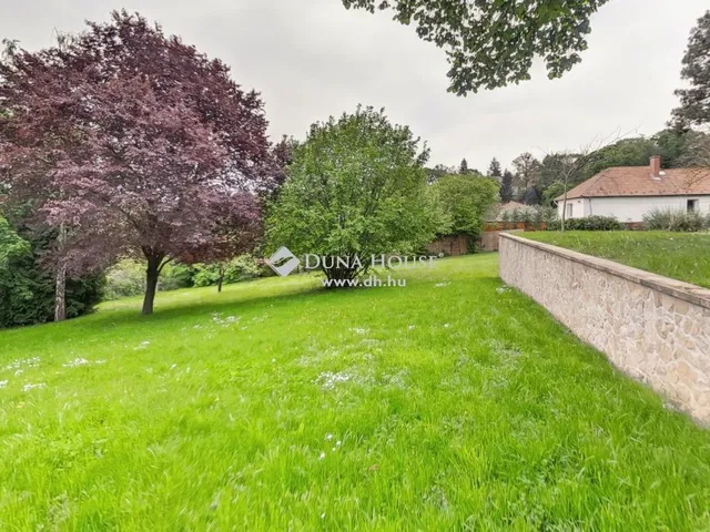 Eladó ház Budapest II. kerület, Budaliget 170 nm