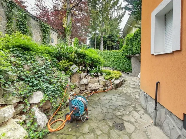 Eladó ház Budapest II. kerület, Budaliget 170 nm