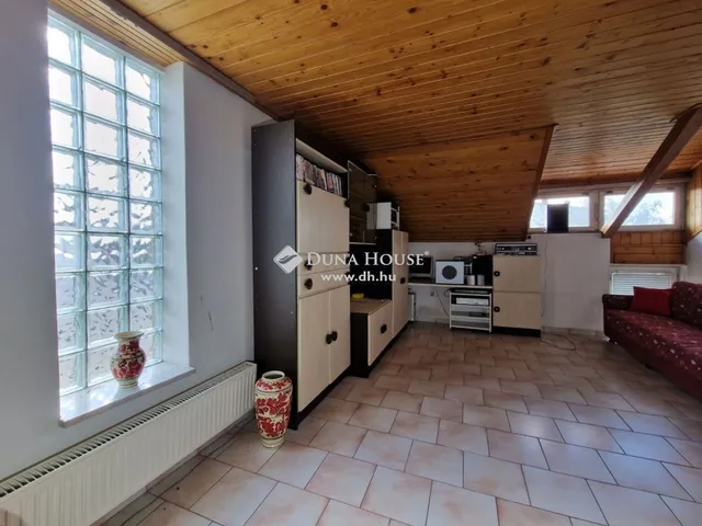 Eladó ház Budapest XVII. kerület, Akadémia-Újtelep 220 nm