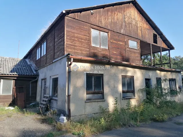 Eladó telek Mogyoród 15600 nm