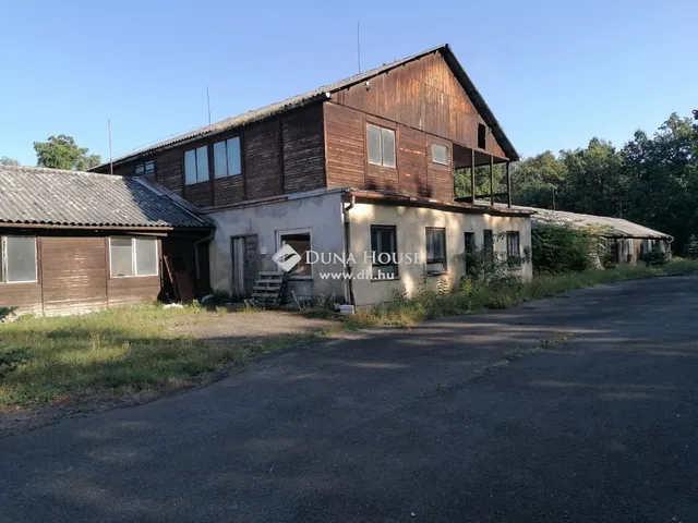 Eladó telek Mogyoród 15600 nm