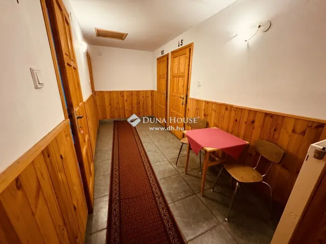 Eladó ház Pilisszentlászló 415 nm