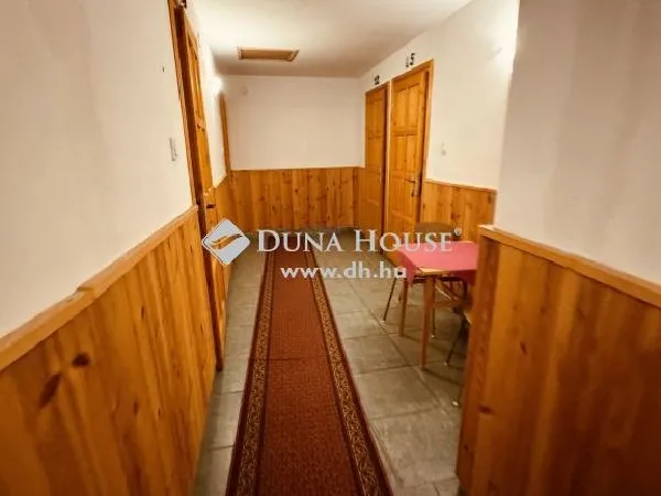 Eladó ház Pilisszentlászló 415 nm