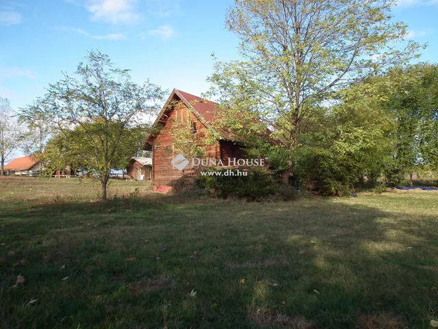 Eladó mezőgazdasági ingatlan Nagytarcsa 200 nm