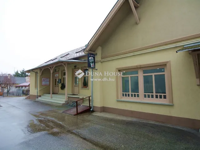 Eladó kereskedelmi és ipari ingatlan Nagykőrös 1480 nm