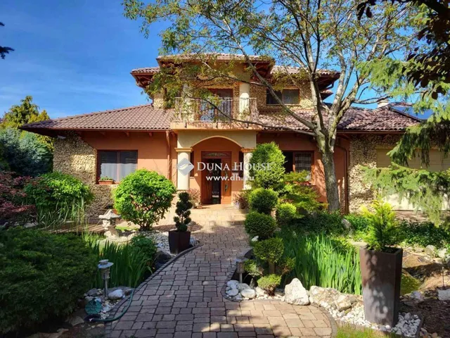 Eladó ház Budapest XVIII. kerület, Szent Imre kertváros 336 nm