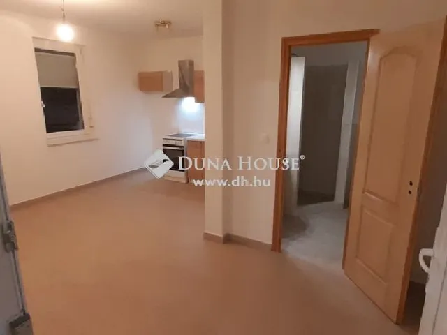 Eladó ház Fót 244 nm