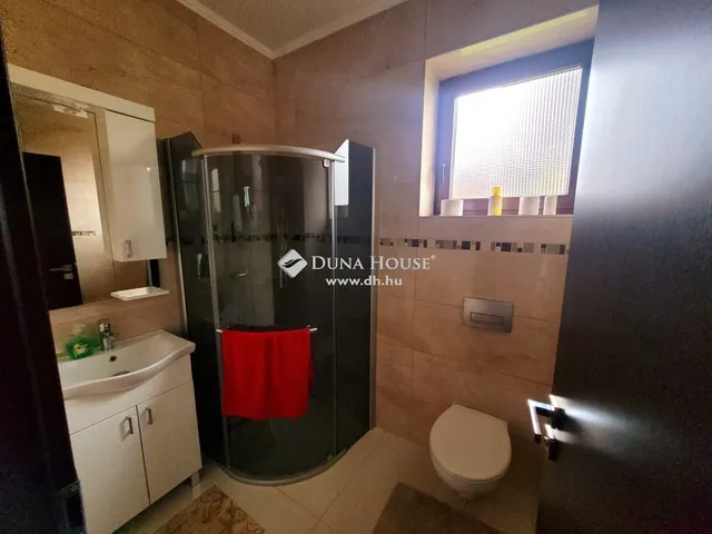 Eladó ház Kerepes 241 nm