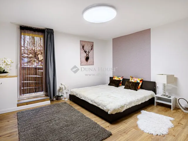 Eladó ház Budapest XII. kerület, Széchenyi-hegy 303 nm