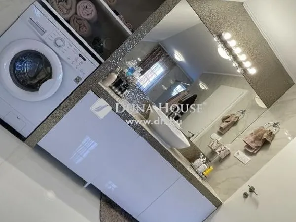 Eladó ház Budapest X. kerület, Újhegy 180 nm