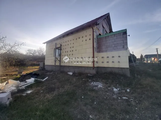 Eladó ház Veresegyház 500 nm