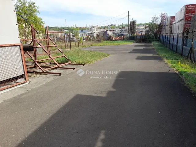 Eladó ház Veresegyház 277 nm