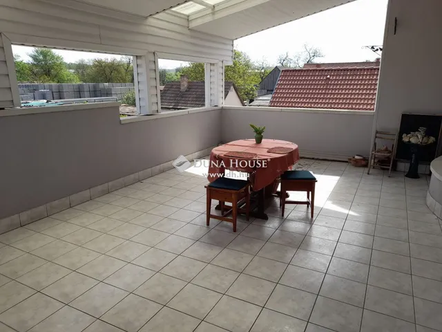 Eladó ház Veresegyház 277 nm